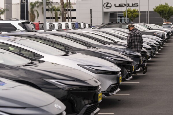 Los aranceles automotrices de Trump disparan los costos en EE.UU.