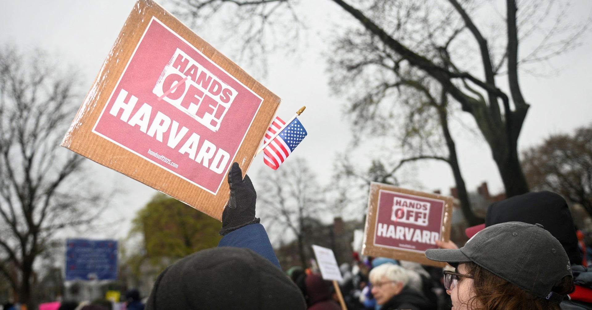 Harvard desafía a Trump y enfrenta congelación de $2,000 millones en fondos
