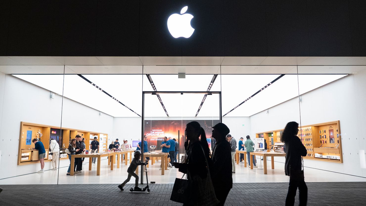 La Fabricación del iPhone en EE.UU. Podría Triplicar su Precio