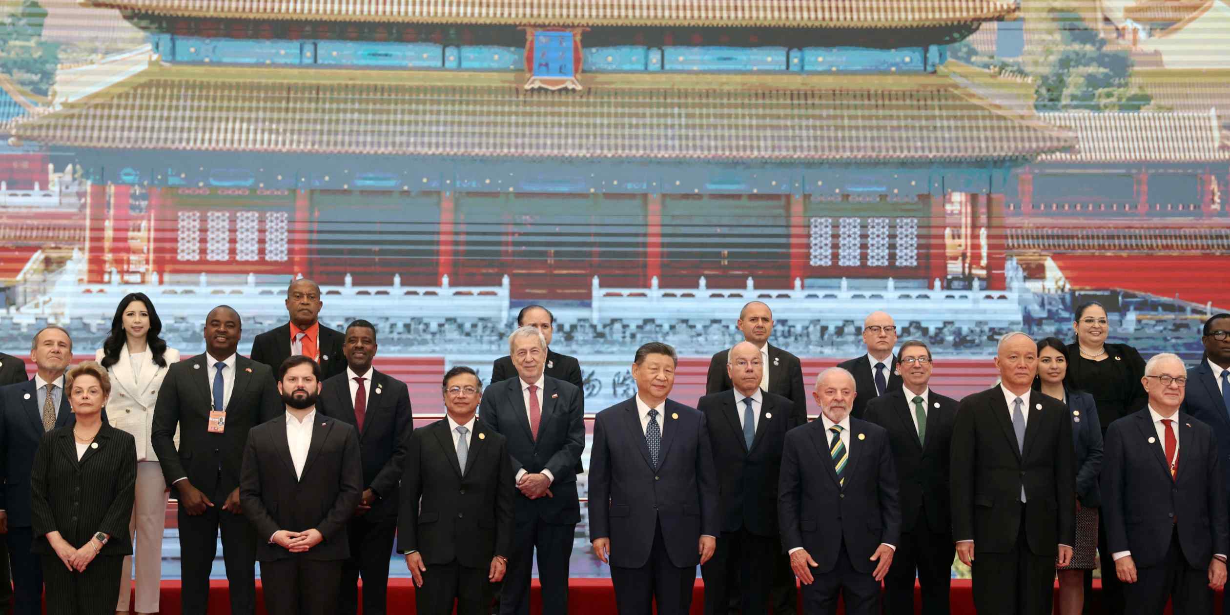 Xi Jinping denuncia intimidación tras acuerdo comercial con EE.UU.