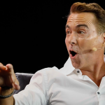 La Asombrosa Trayectoria de Orlando Bravo: De Puerto Rico al Éxito Millonario