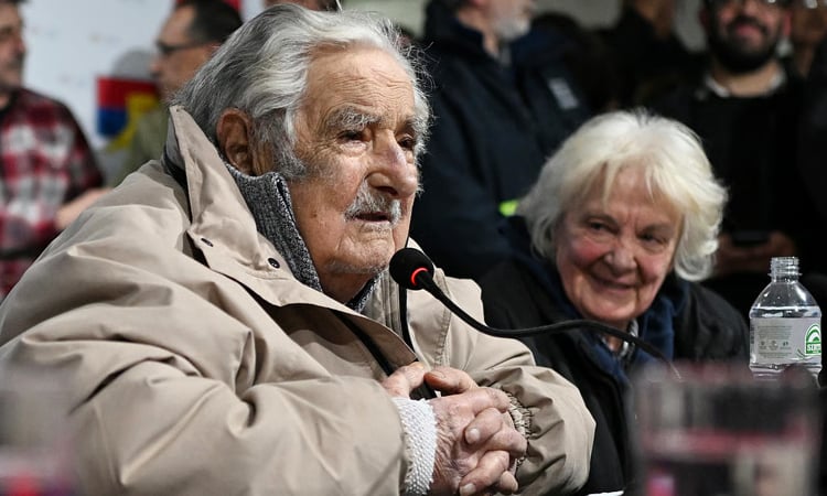 Lucía Topolansky: Más Que la Compañera de José Mujica