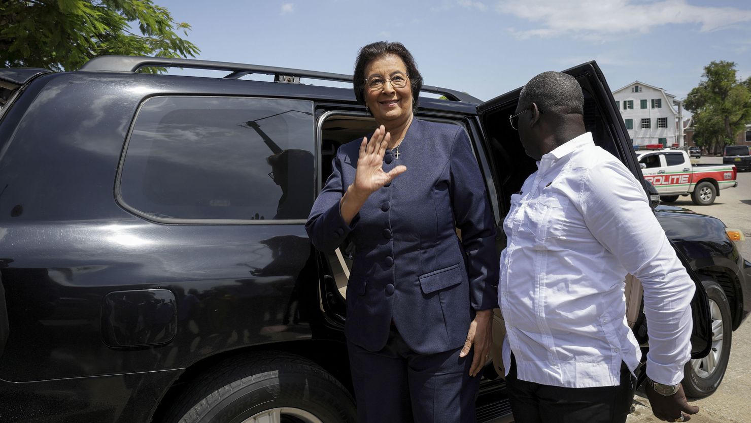 Surinam descubre petróleo con su nueva presidenta Simons
