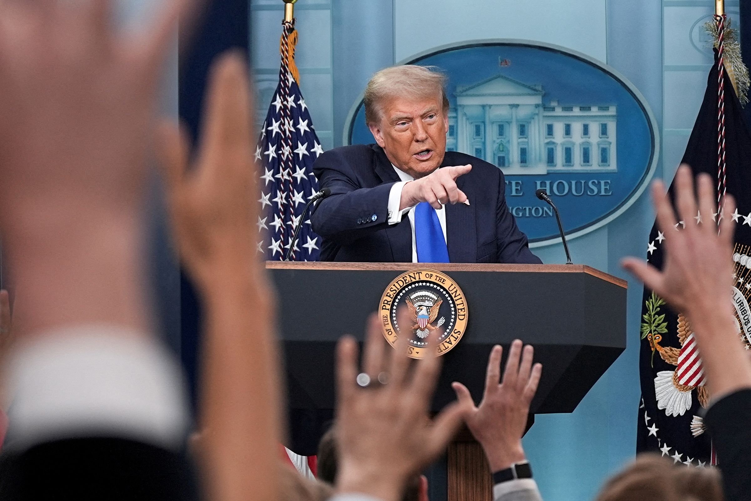 Corte Suprema amplía poder presidencial: Triunfo para Trump