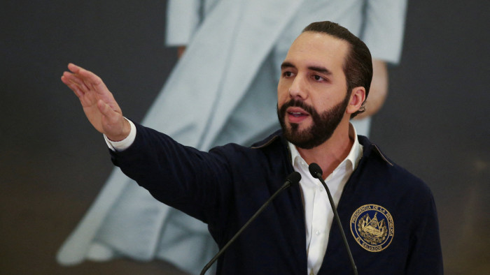 Reelección indefinida aprobada en El Salvador prende alarmas democráticas