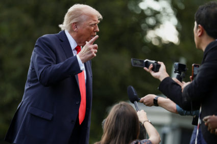 ¿Suspensión de programas de televisión para favorecer a Trump?